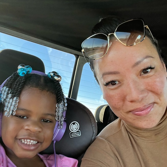 Meet your Posher, Holly - Picture 5 of 5